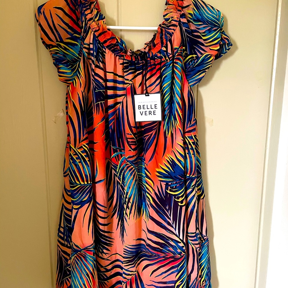 Hawaiian print flowery blouse